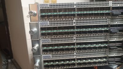 Arista DCS-7050SX3-48YC8-R, 48x 10/25GbE SFP25, 8x 100GbE QSFP100