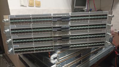 Arista DCS-7050SX3-48YC8-R, 48x 10/25GbE SFP25, 8x 100GbE QSFP100