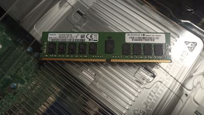 16GB DDR4 ECC Registered 2Rx4 PC4-2400T-RC1-12-MC0