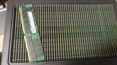 32GB DDR4 ECC Registered 2Rx4 PC4-2400T-RB1-11