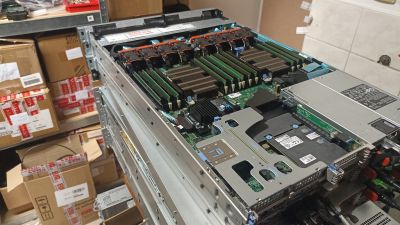 Dell R640 1U 10SFF (8NVME) 2PSU, 2x Xeon Silver 4214 - 2KBWPY2