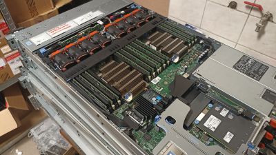 Dell R640 1U 8SFF 2PSU, 2x Xeon Gold 6138 - 3CNHMR2