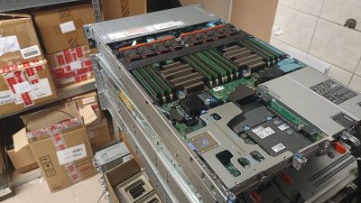 Dell R640 1U 10SFF (8NVME) 2PSU, 2x Xeon Silver 4214 - 4LBWPY2