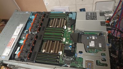Dell R640 1U 10SFF (8NVME) 2PSU, 2x Xeon Silver 4214 - 7JBWPY2