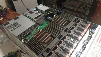 Dell R640 1U 4LFF 2PSU, 2x Xeon Gold 5118 - 7TB3SP2