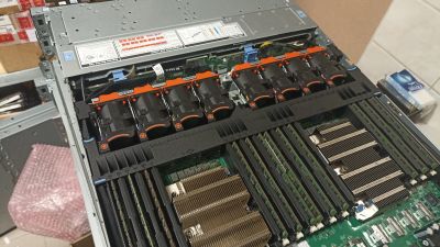 Dell R640 1U 4LFF 2PSU, 2x Xeon Gold 5118 - 7TB3SP2