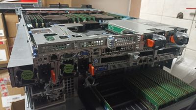 Dell R640 1U 10SFF (8NVME) 2PSU, 2x Xeon Silver 4214 - CJBWPY2