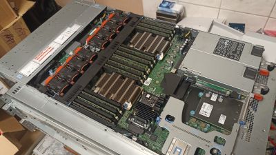 Dell R640 1U 10SFF 2PSU, 2x Xeon Silver 4110 - FVDQ2S2