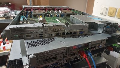 HP ProLiant DL360 Gen9 1U 8SFF 2PSU, 2x E5-2650v3, 128GB RAM - CZJ51802LJ