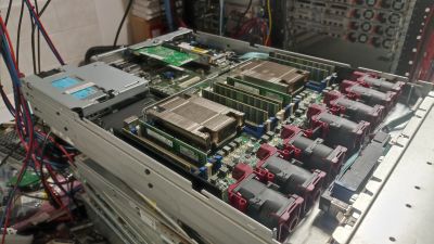 HP ProLiant DL360 Gen9 1U 8SFF 1PSU, 2x E5-2650v3, 128GB RAM - CZJ51802LK