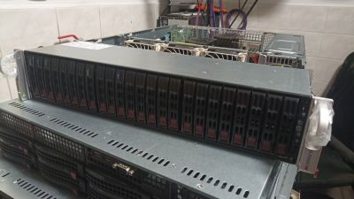 Supermicro 2U 24SFF, X11DPH-T, 2x Xeon Silver 4114