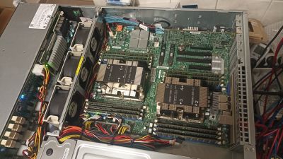 Supermicro 2U 24SFF, X11DPH-T, 2x Xeon Silver 4114
