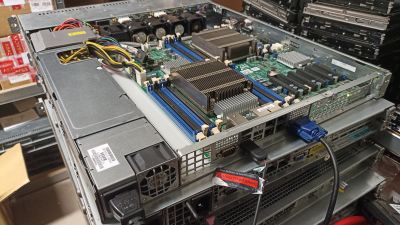 1U Supermicro, X9DRD-LNN4F, 2xE5-2600 [Nestartuje]